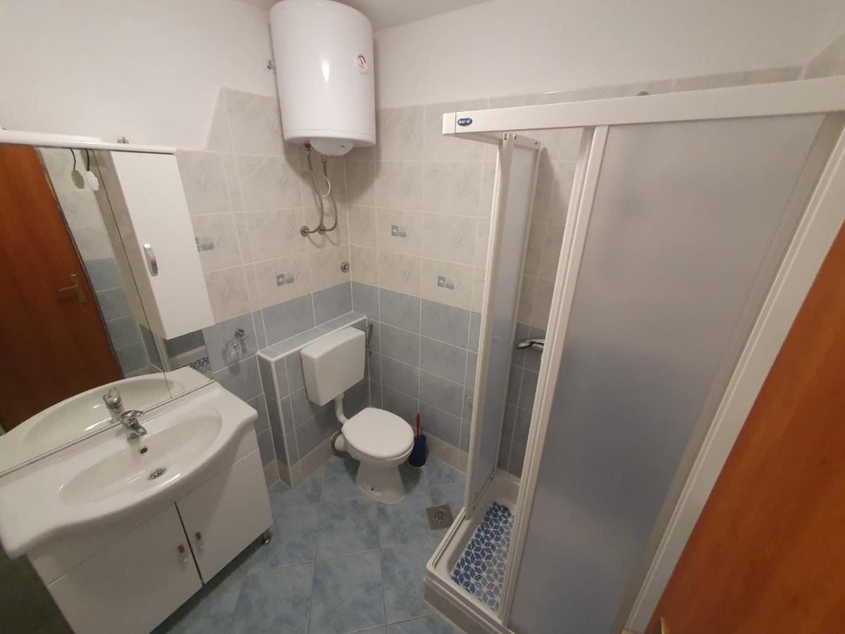 Francis Appartements Pakoštane Exteriér fotografie