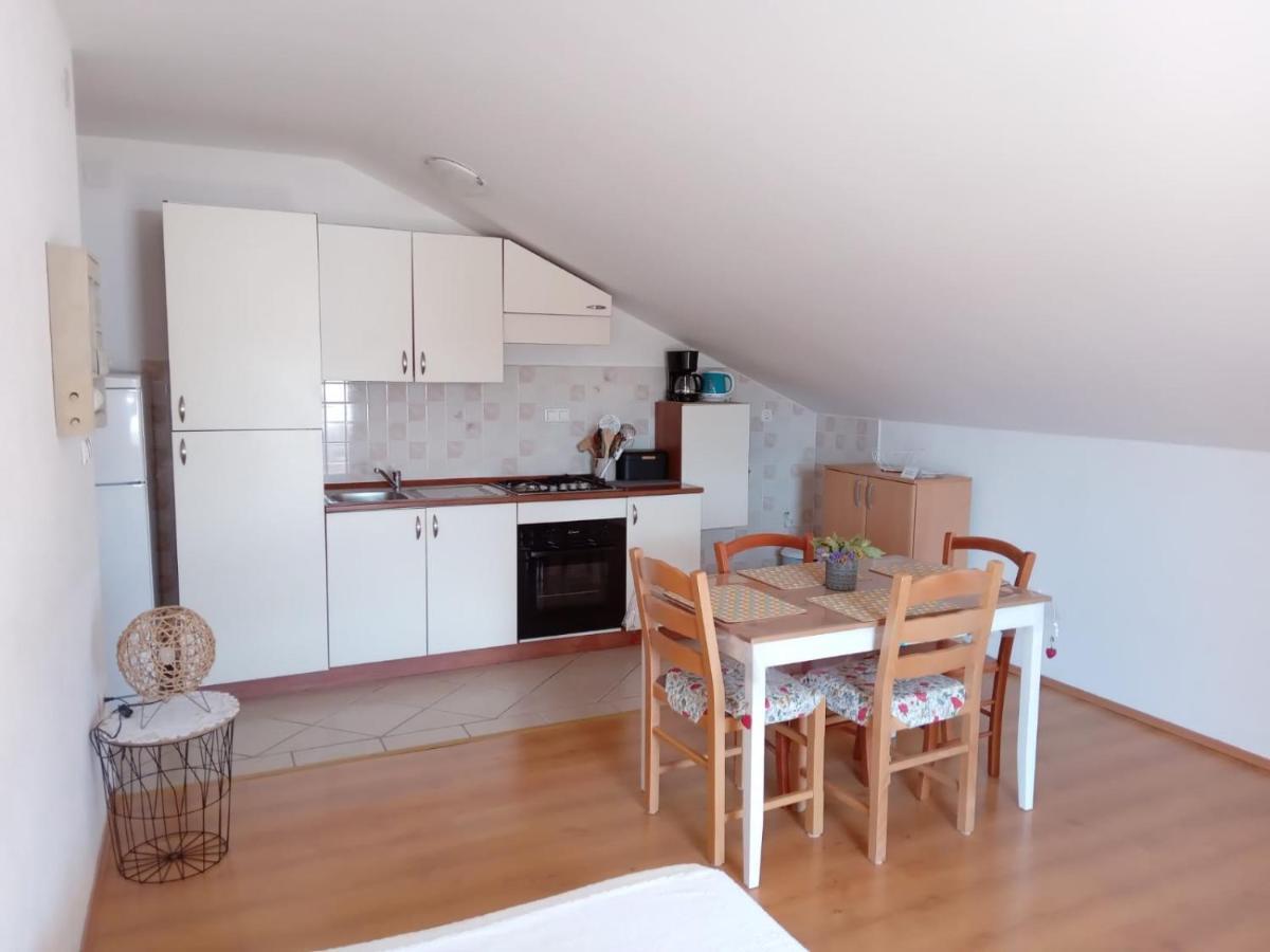 Francis Appartements Pakoštane Exteriér fotografie