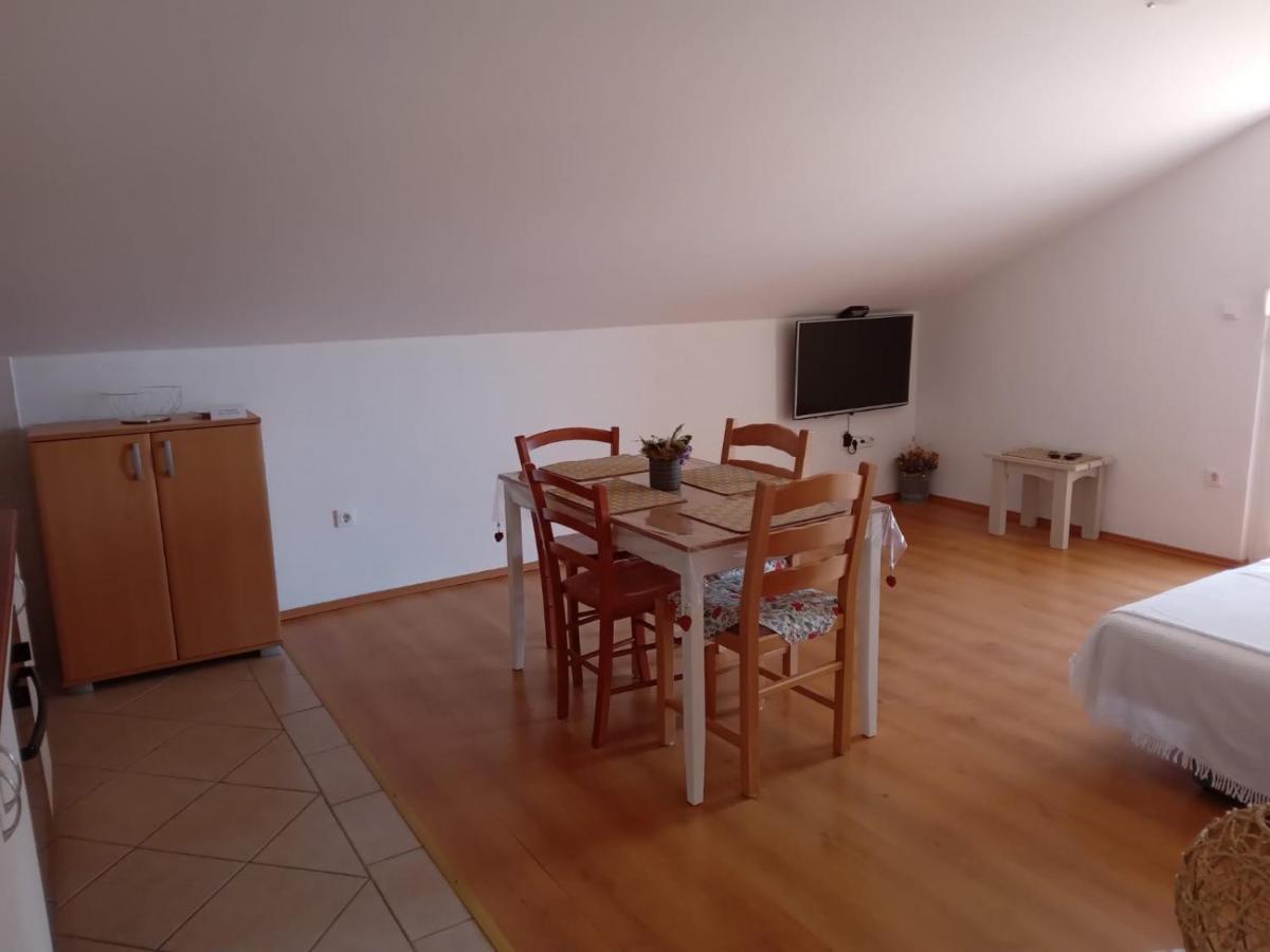 Francis Appartements Pakoštane Exteriér fotografie